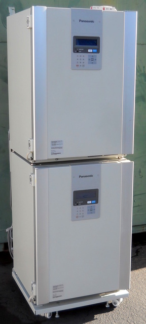 MCO-19M-PA Dual-Chamber CO2 Incubators - 3 Gas Systems