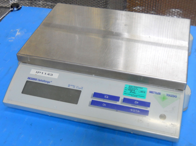 SB32001DR DeltaRange Precision Balance