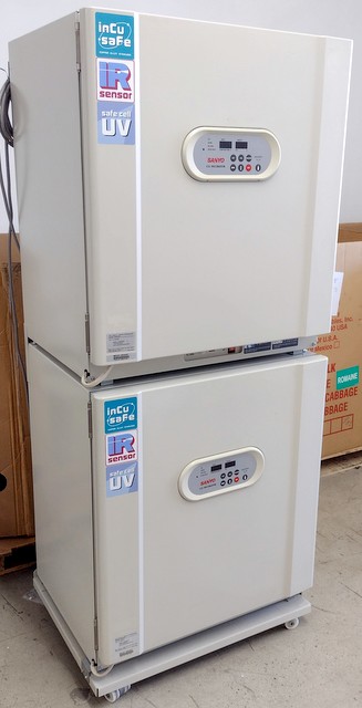 MCO-20AIC Dual-Chamber Air-Jacketed CO2 Incubators