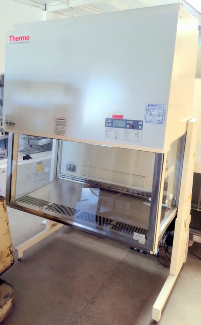 4ft. 1440 Biosafety Cabinet